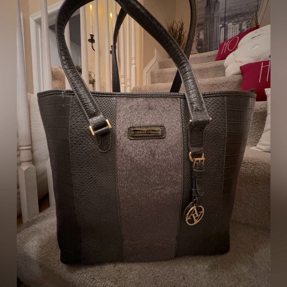 Adrienne Vittadini X-Large Tote